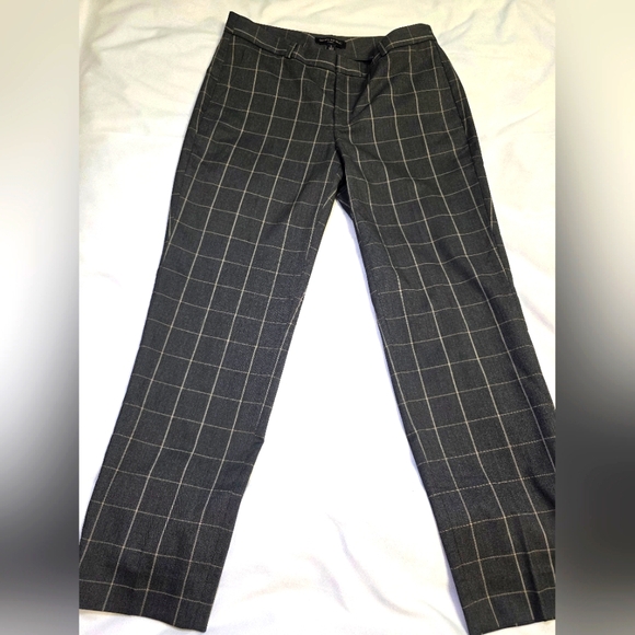 Banana Republic Pants - Banana Republic Mid-Rise Straight Ankle Length Gray Plaid Avery Pants- Size 6